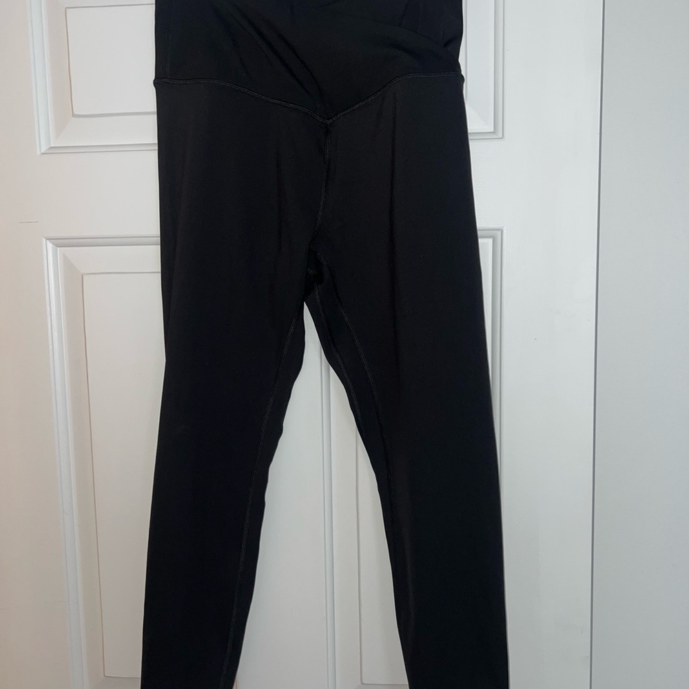 Black High-Waisted Cross Top Leggings